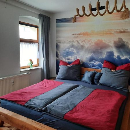 Neu! Geschmackvolle Fewo Lengenfeld Lengenfeld  Exterior foto