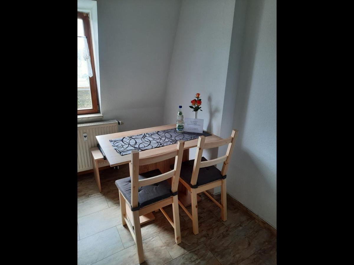 Neu! Geschmackvolle Fewo Lengenfeld Lengenfeld  Exterior foto
